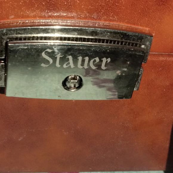 Timex lot with display case - Picture 5 of 7